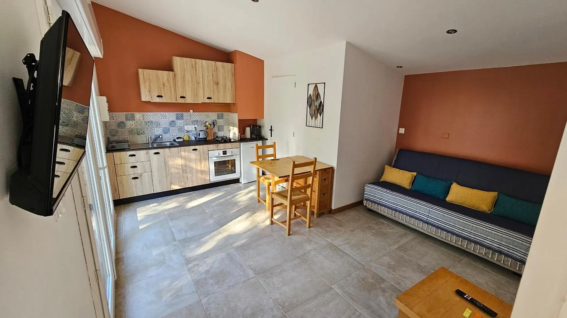 Au Coeur Du Luberon Apartment Cadenet