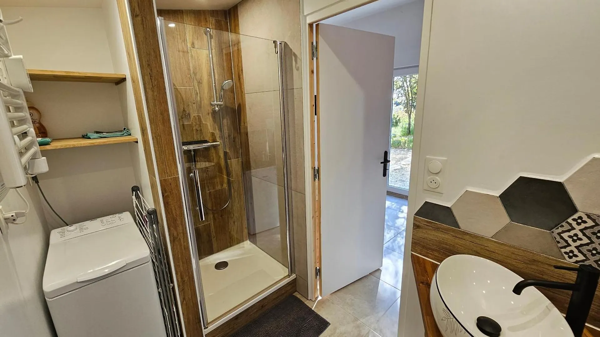 Au Coeur Du Luberon Apartment Cadenet 0*,